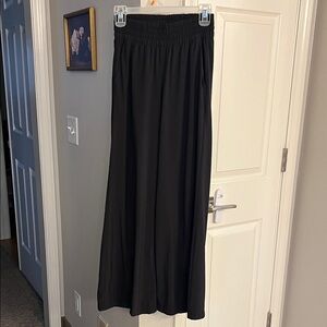 Vuori Villa Wideleg Pant - Short